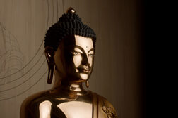 Foto einer Buddhastatue